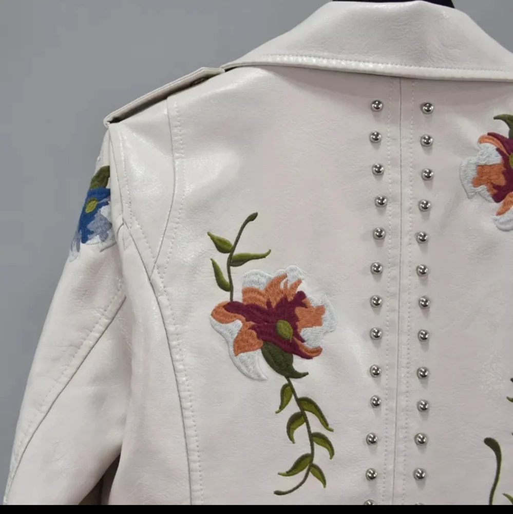 🦋SOLD 🦋NWT Embroidered White Jacket Vegan Leather. 12-14 - Picture 6 of 15